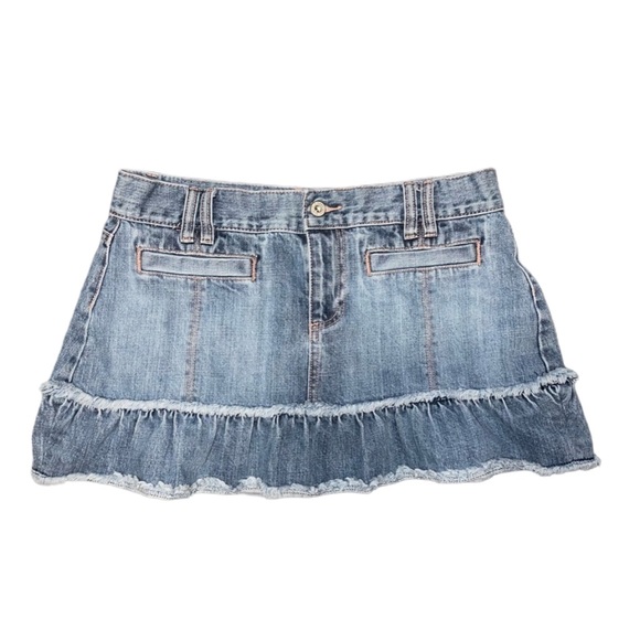 Old Navy blue jean VTG Denim ruffled ultra low waist Miniskirt Sz 8 - Picture 2 of 6